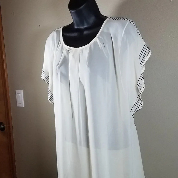 women's top - Picture 3 of 5